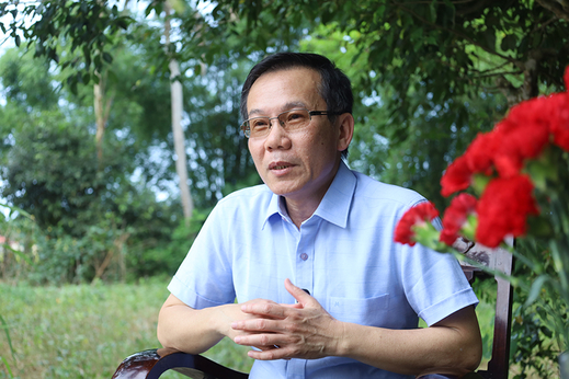 "Lưỡng quốc giáo sư" Nguyễn Ngọc Thành:
"Sông sâu tĩnh lặng, lúa chín cúi đầu"