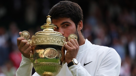 Carlos Alcaraz, huyền thoại mới trong làng tenis