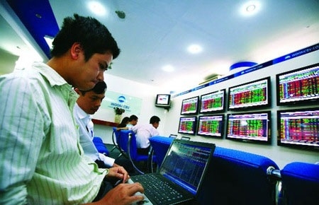 Chờ đợi gì ở quỹ ETF?